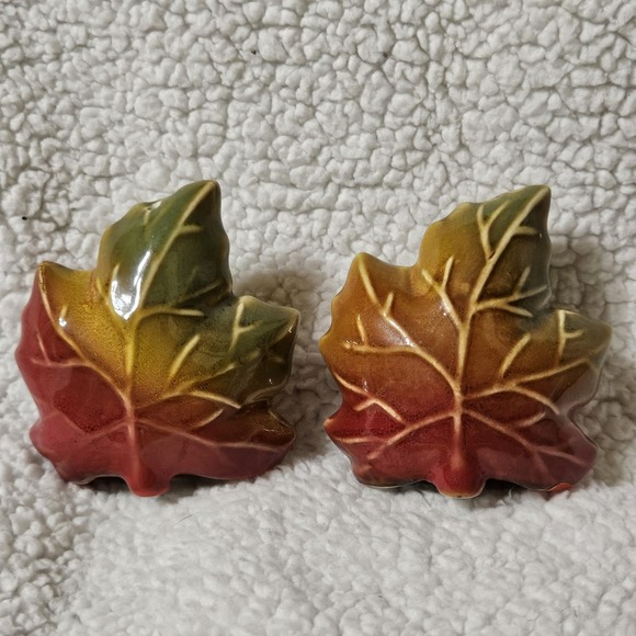 Other - Vintage Ceramic Pottery Maple Leaf Salt & Pepper Shakers Fall Ombre Thanksgiving